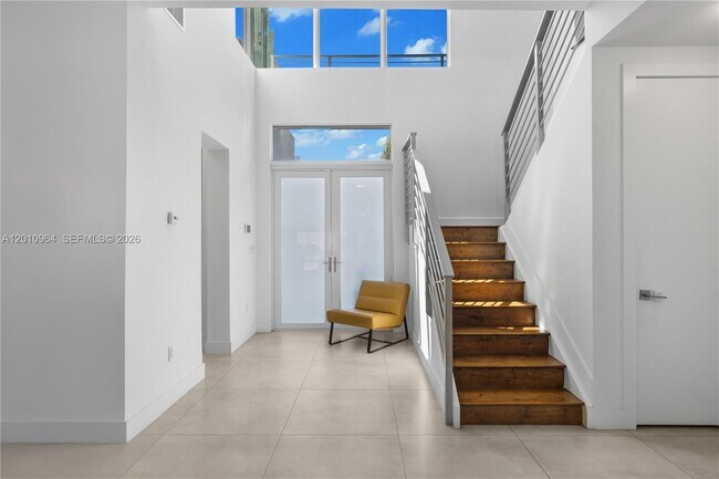 Foto del edificio - 9915 NW 75th St