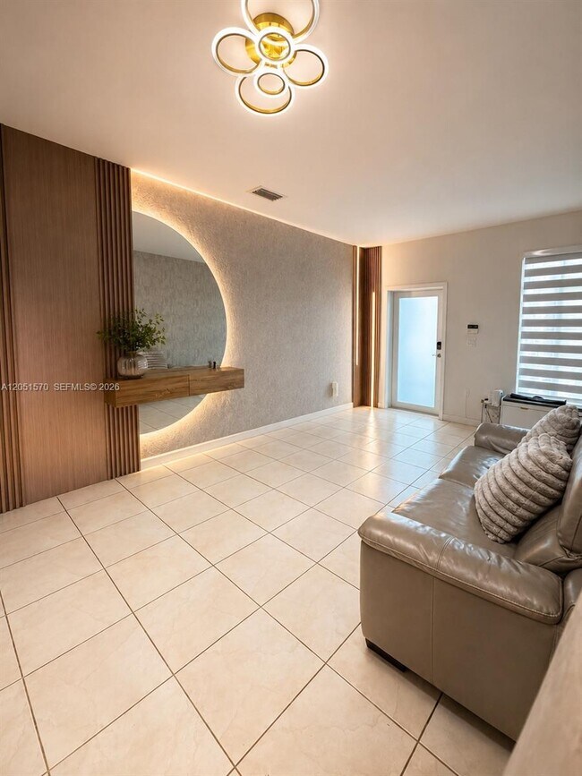 Foto del edificio - 5724 NW 112th Pl