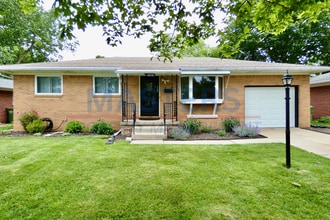 Building Photo - 1028 Rosedale St