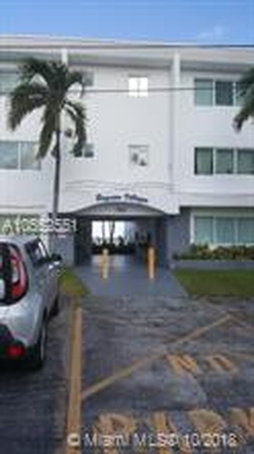 Building Photo - 7915 East Dr