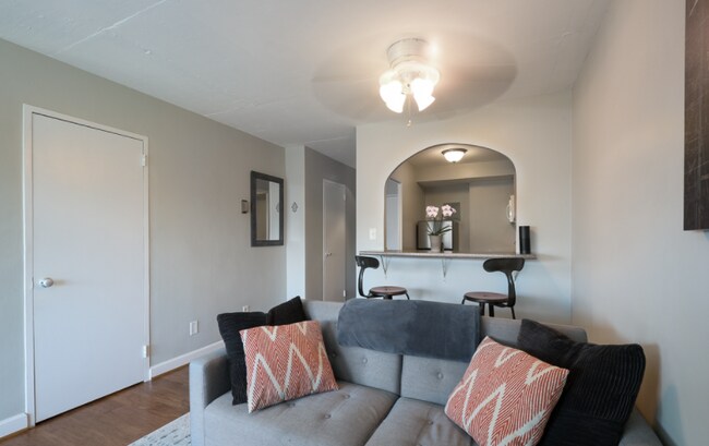 Foto del edificio - 1330 New Hampshire Ave NW