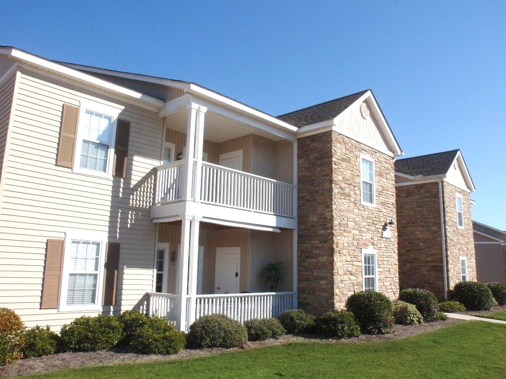 Apartment In Adrian On Riverside