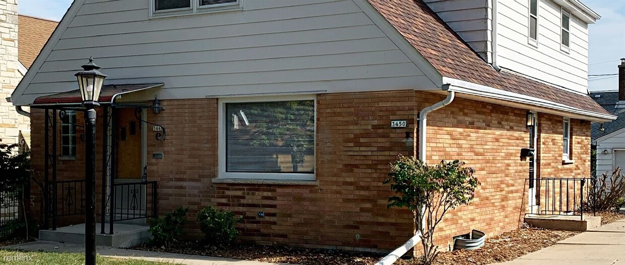 Primary Photo - 2 br, 1 bath Duplex - 3448 South 44th Stre...
