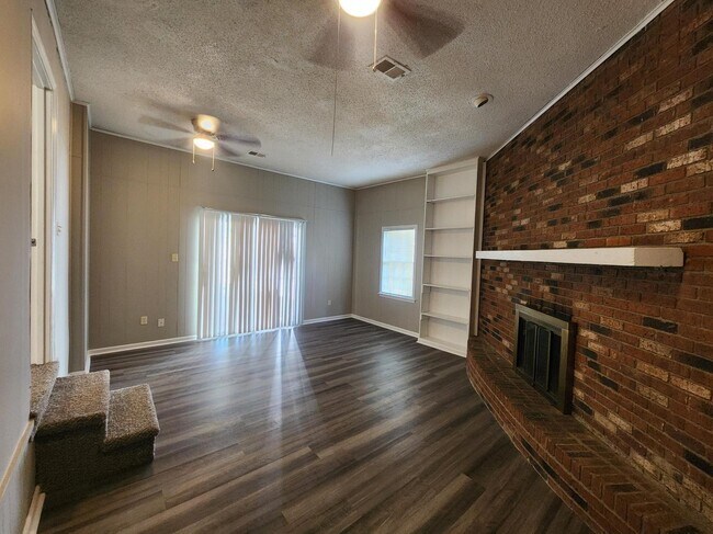 Foto del edificio - 4425 Boyce Rd