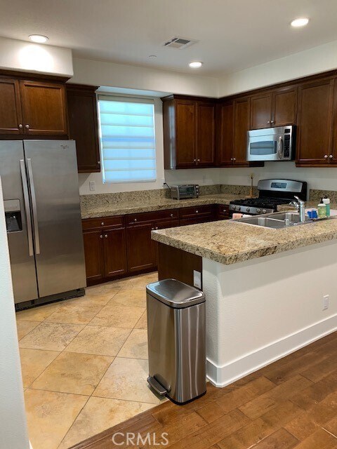 Building Photo - 1129 Abelia