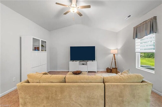 Building Photo - Earn Wealth While Leasing - Like a Homeown...