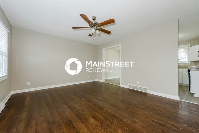 Foto del edificio - 3 Bedroom Pet-Friendly Home in Kansas City...