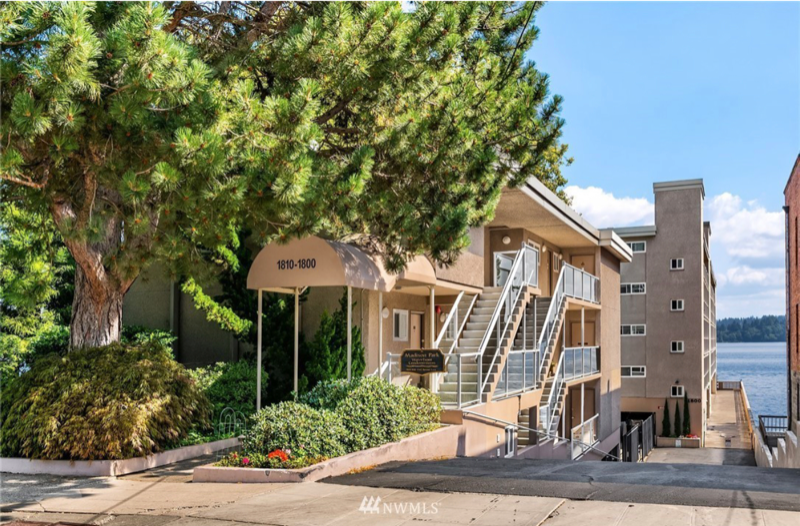 Foto principal - 1810 43rd Ave E