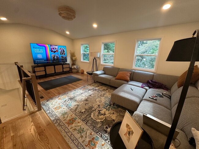 Photo - 1045 Forrest Blvd House