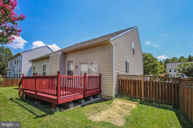 Building Photo - 8218 Daniels Purchase Way