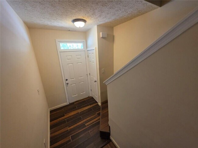Foto del edificio - 4332 Park Gate Way