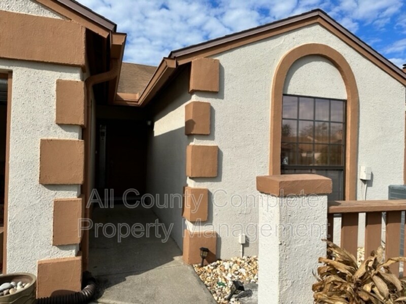 Primary Photo - 7820 Fawn Brook Cir E