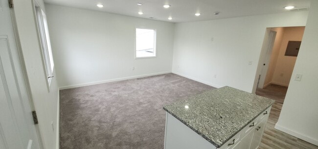 Building Photo - 454 Germantown Pike