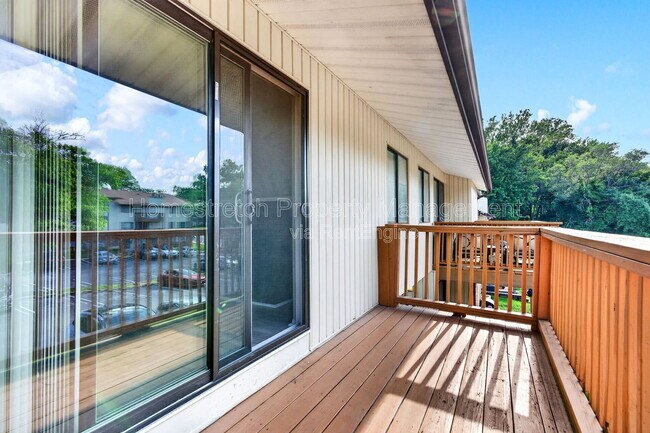Building Photo - 1536 Springlet Ct