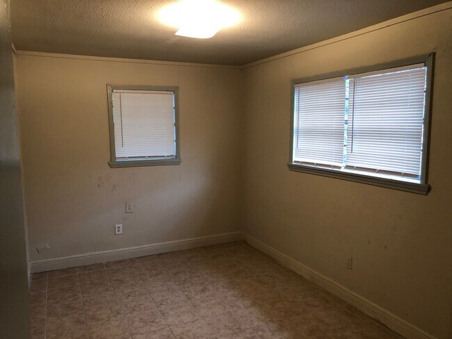 Foto del edificio - 3345 Linn St