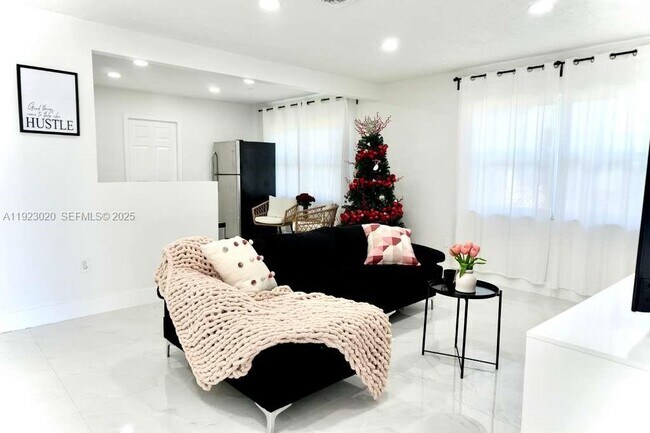 Foto del edificio - 1213 NW 6th Ave