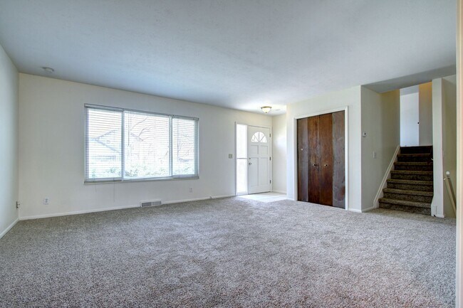 Foto del edificio - Location Location, Split level with privat...