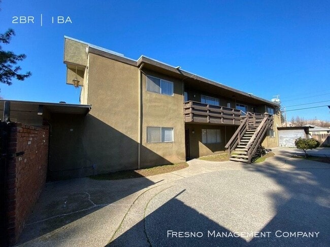 Building Photo - 2 Bed 1 Bath Apartment Near Manchester Mall!