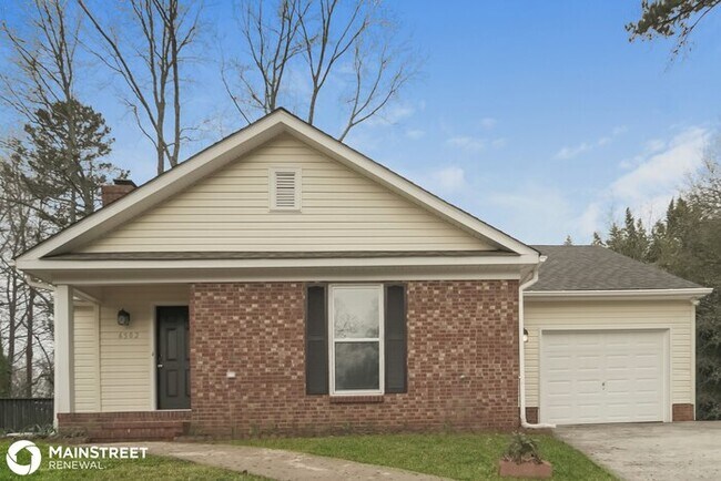 Foto del edificio - 6502 TOUCHWOOD DR, CHARLOTTE, NC 28227