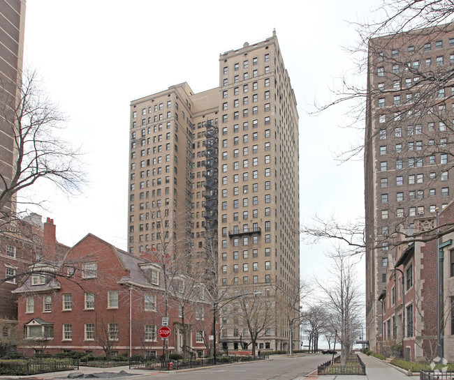 Building Photo - 1500 N Lake Shore Dr