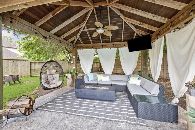 Foto del edificio - 21526 Ivy Blossom Ln