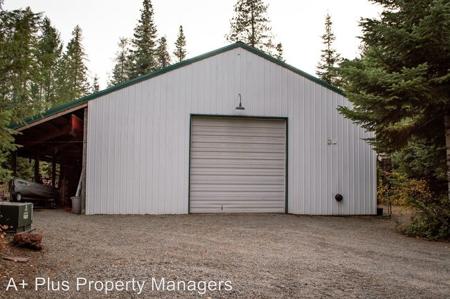 Building Photo - 4 br, 2.5 bath House - 2414 E Homestead Loop