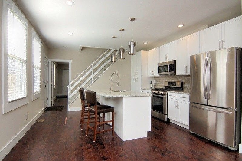 Primary Photo - 937 Philadelphia St