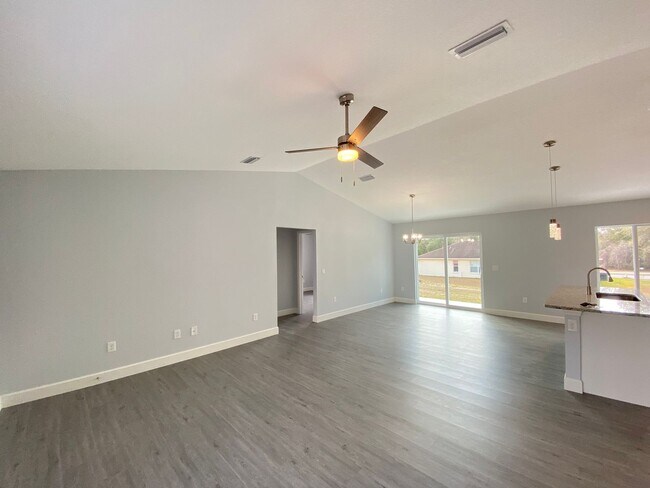 Foto del edificio - Desirable SW Ocala Neighborhood 3/2/2 **WON'T LAST**