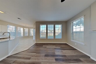 Building Photo - 9658 Therrell Dr