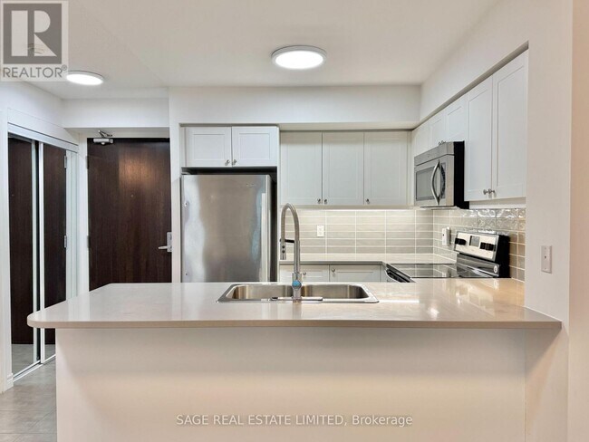 Photo du bâtiment - 25 Lower Simcoe St