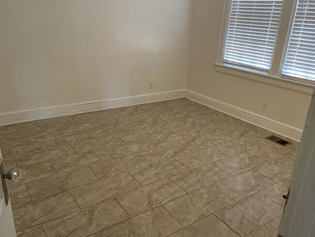Foto del edificio - 3251 Southmont Dr