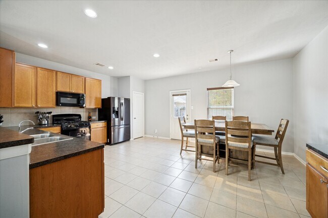 Foto del edificio - 7610 Retama Terrace Ln