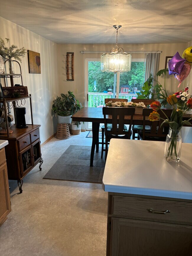 Foto del edificio - 2059 Schanock Dr