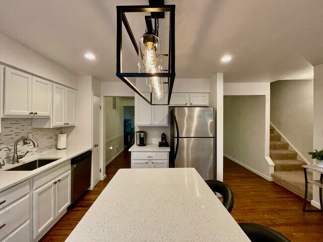 Building Photo - 5023 Domain Pl