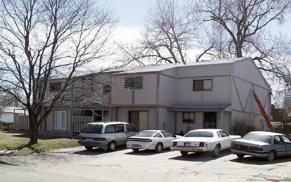 Primary Photo - 6204-6244 W 18th Ave