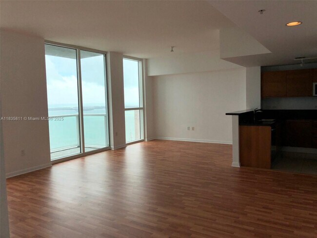 Foto del edificio - 253 NE 2nd St