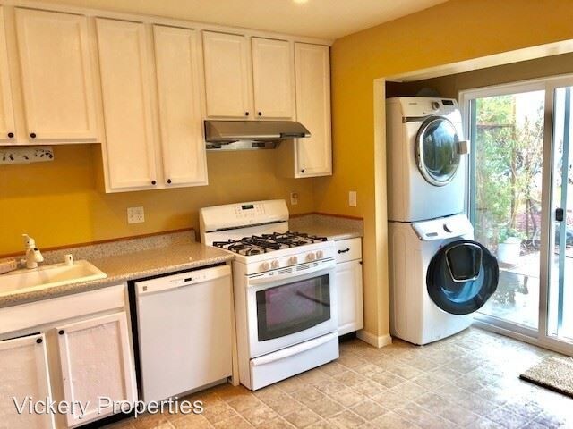 Foto del edificio - 4 br, 2 bath House - 1335 Shakespeare Drive
