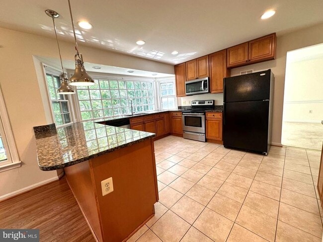 Building Photo - 12450 Cavalier Dr