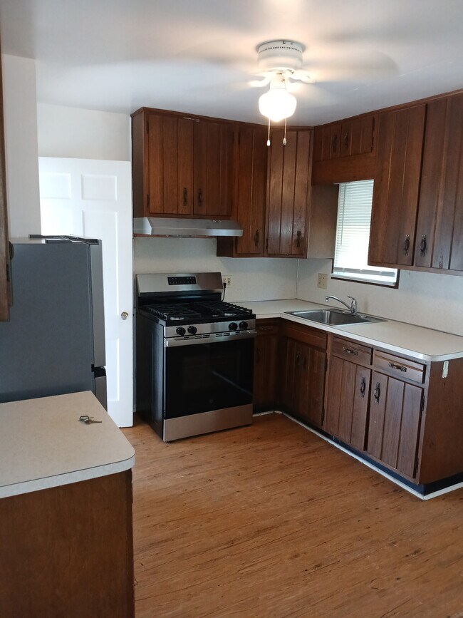 Foto del edificio - 1200 Commonwealth Ave