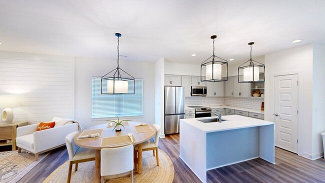 Building Photo - Gorgeous 4 Bedroom 3.5 Bathroom New Construction!!