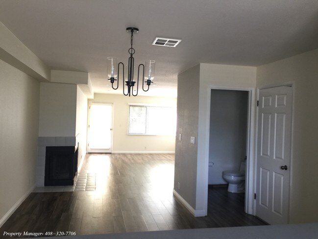 Living Room - 161 California Ave