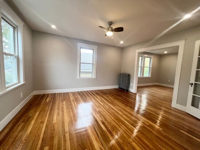Foto del edificio - 146 Kittredge St