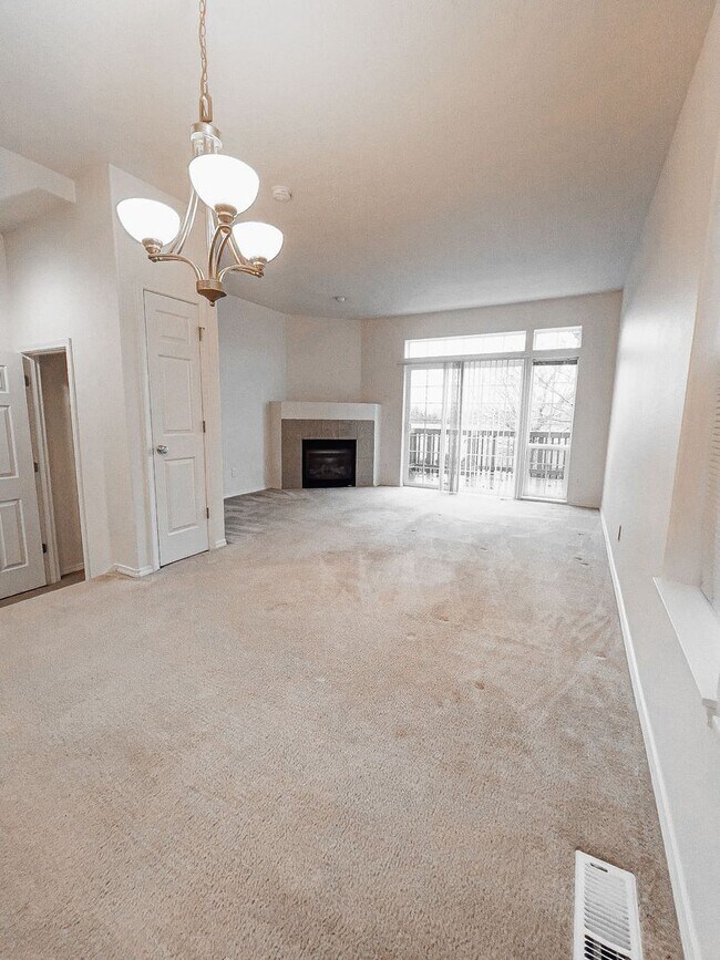 Building Photo - 15467 Brianne Ct