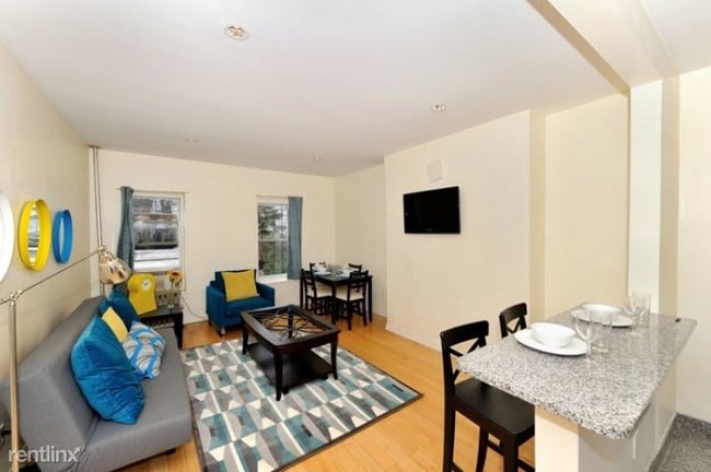 Building Photo - 238 3rd Ave