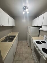 Building Photo - 225-225 Old Carriage Dr