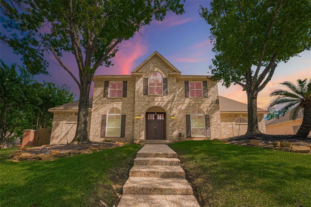 Foto principal - 6018 Rapid Creek Ct