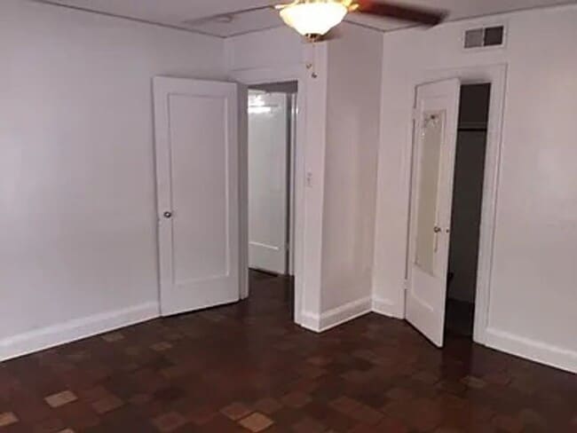 Photo - 3 bed 2 bath house near UF campus