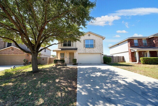 Building Photo - Lovely Home in Gated Universal City Neighb...