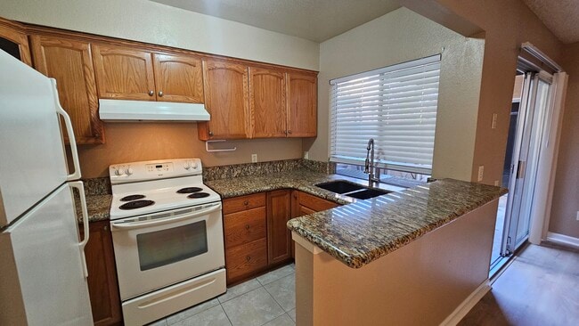 Building Photo - 7934 Mission Center Ct