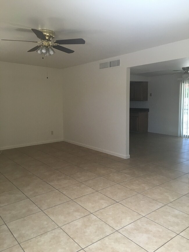 Building Photo - 7481 E Tamara Dr